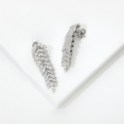 Diamond leaf pendant earrings in 18kt white gold