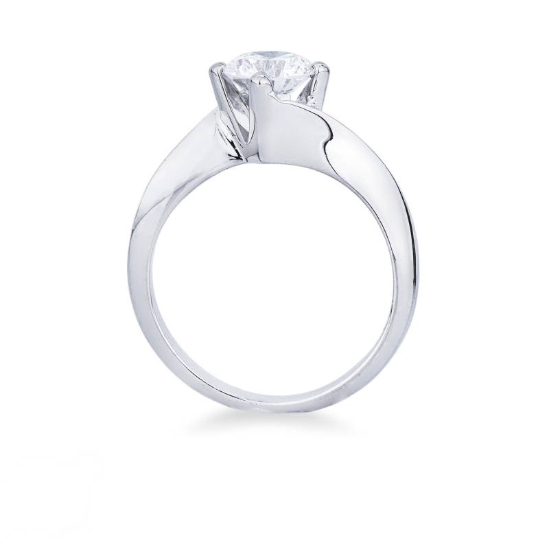 IGI certified diamond solitaire ring in 18kt white gold