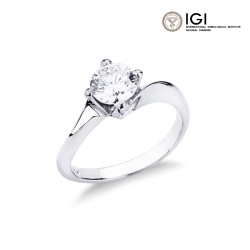 IGI certified diamond solitaire ring in 18kt white gold
