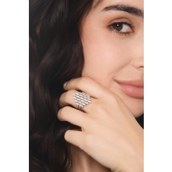 750 white gold diamonds design ring 2