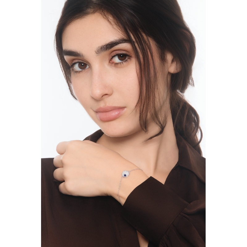 Diamond pavè pendant Bracelet with sapphire in 18kt white gold