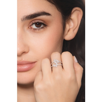 Designer ring white gold 18k with diamonds 