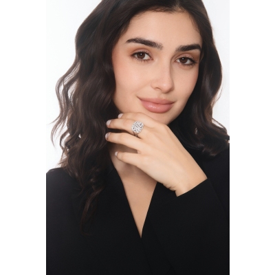 White diamond pavé ring in 18kt white gold