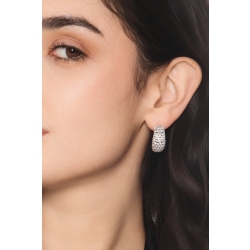 Diamond pavé latch back hoop earrings in 18kt white gold 2
