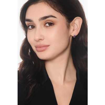 Amethyst and diamond stud earrings in 18kt white gold