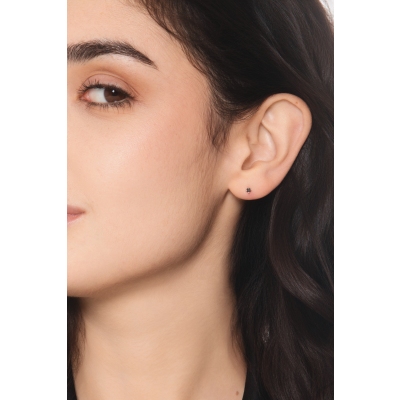 Black diamond single earring in white gold 18k