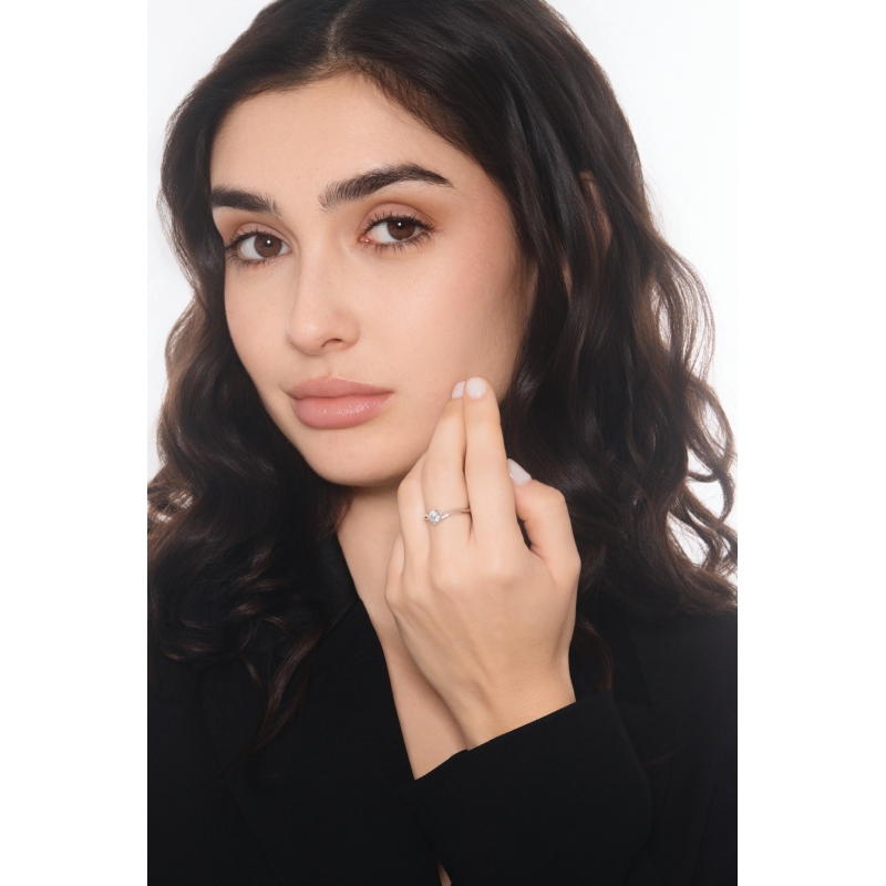 Solitaire ring in white gold 18k with diamond 0,50 ct Solitaire ring in white gold 18k with diamond 0,50 ct