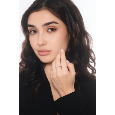 Solitaire ring in white gold 18k with diamond 0,50 ct