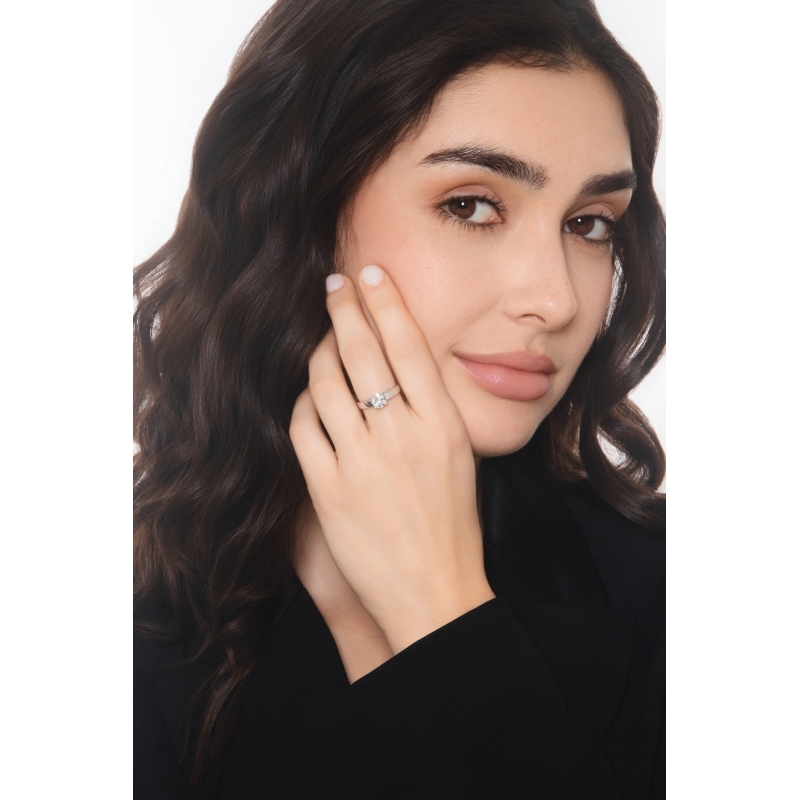 18k white gold solitaire ring with IGI diamond, 1.00 ct