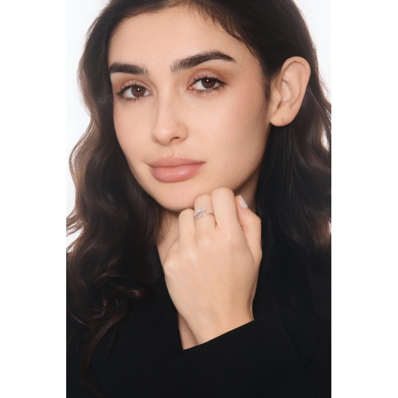 TOI&MOI ring in 18k white gold with three diamonds TOI&MOI ring in 18k white gold with three diamonds