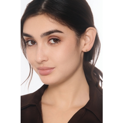 Single pyramid earring 18kt yellow gold