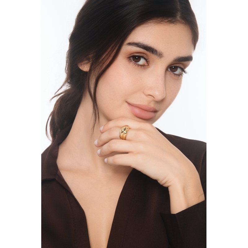 Intertwined band ring in yellow gold 18k Intertwined band ring in yellow gold 18k