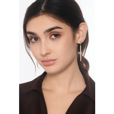 Bar pendant earrings in 18kt yellow gold