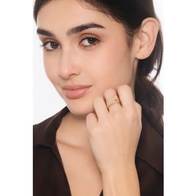 Slim block 18kt yellow gold ring