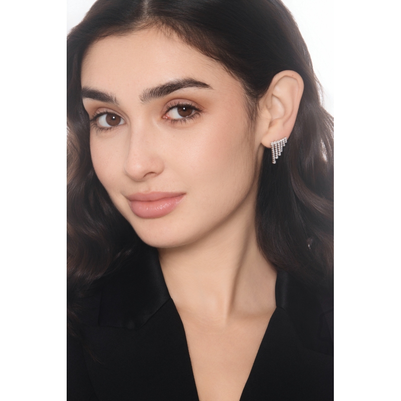 Climber diamond earrings in 18kt white gold