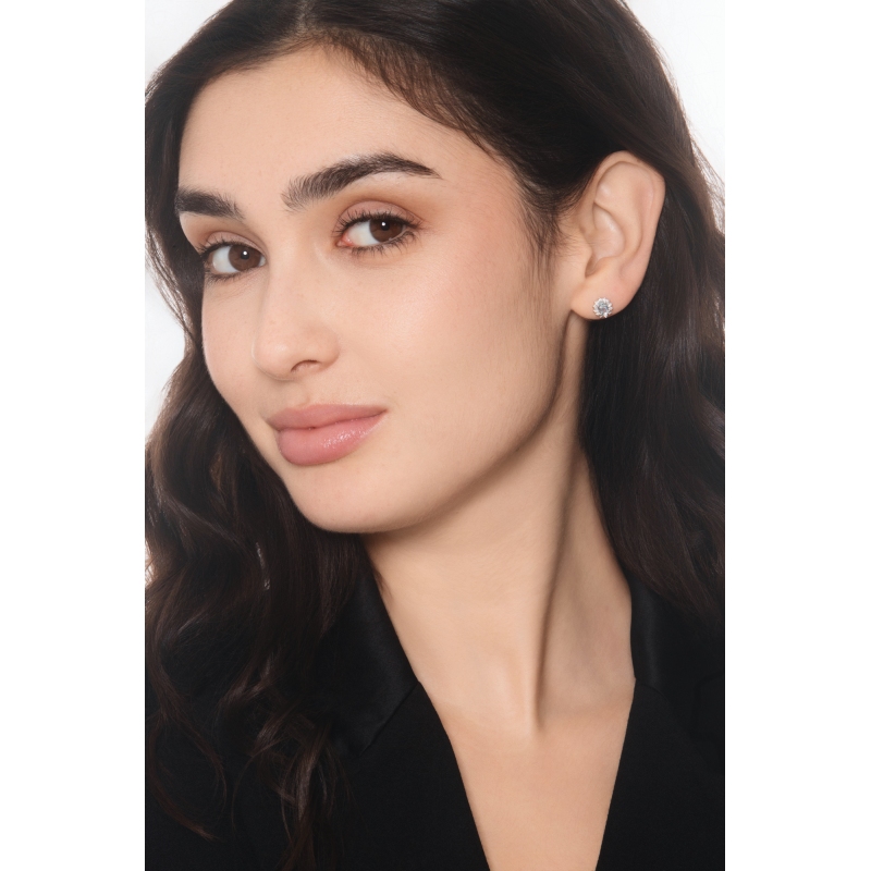 Aquamarine diamond halo earrings in 18kt white gold 