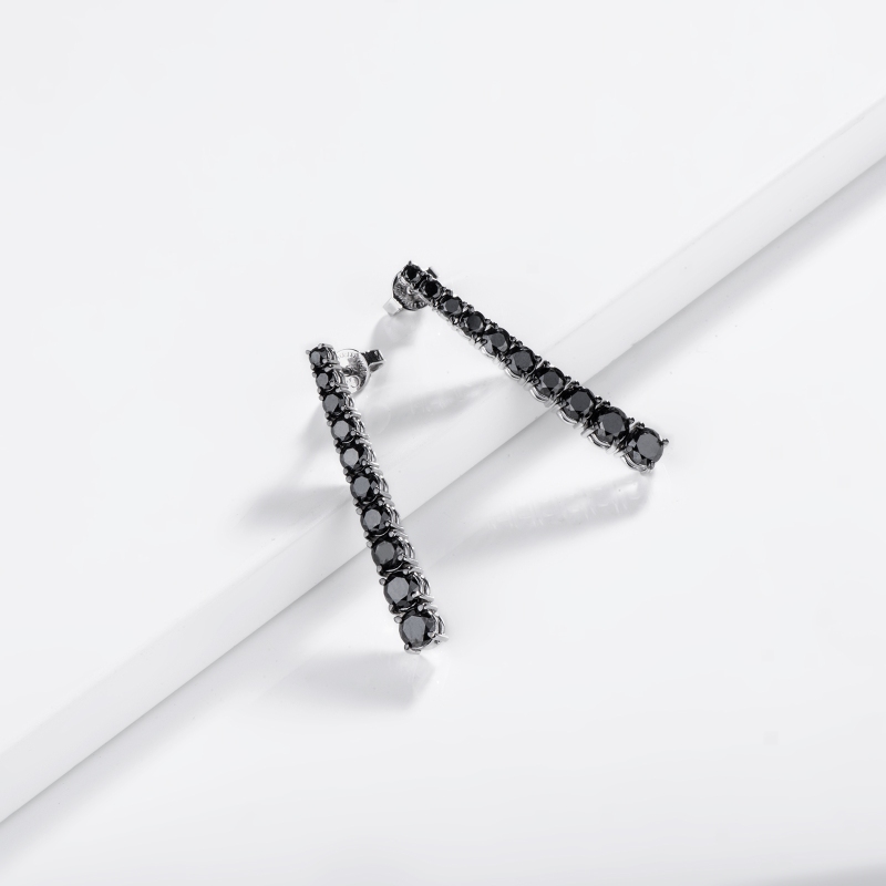 750 white gold tennis earrings with black diamonds