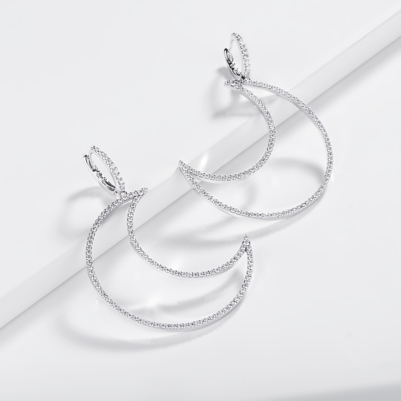 Moon diamond earrings 18kt white gold