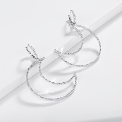 Moon diamond earrings 18kt white gold