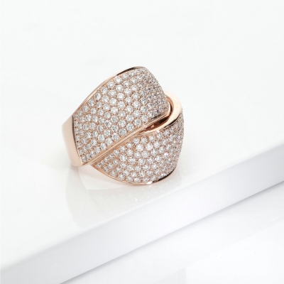 750 rose gold crossed band ring with diamonds
