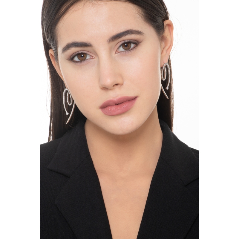 Drop diamond design earrings in white gold 750