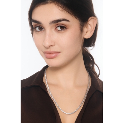 Tennis necklace in 18k white gold with diamonds 