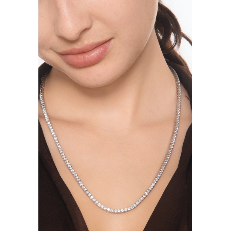Tennis necklace in 18k white gold with diamonds 