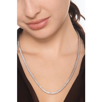 Tennis necklace in 18k white gold with diamonds 