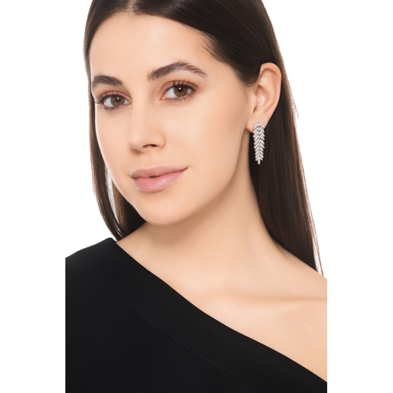 Diamond leaf pendant earrings in 18kt white gold