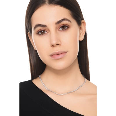 Linear tennis necklace with white diamonds in 18kt white gold