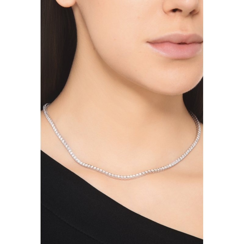 Linear tennis necklace with white diamonds in 18kt white gold