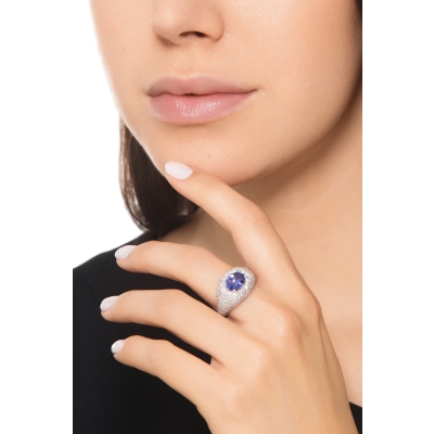 Cocktail diamond tanzanite dome ring in 18kt gold