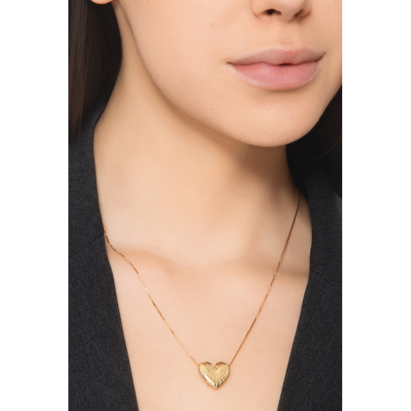 Necklace with heart pendant in yellow gold 750