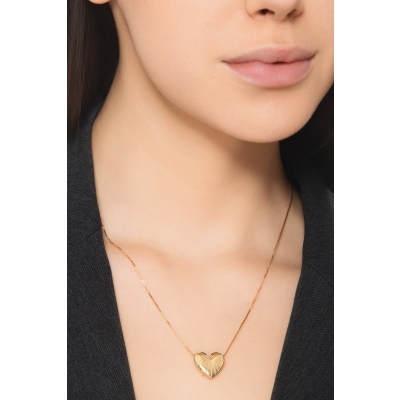 Necklace with heart pendant in yellow gold 750