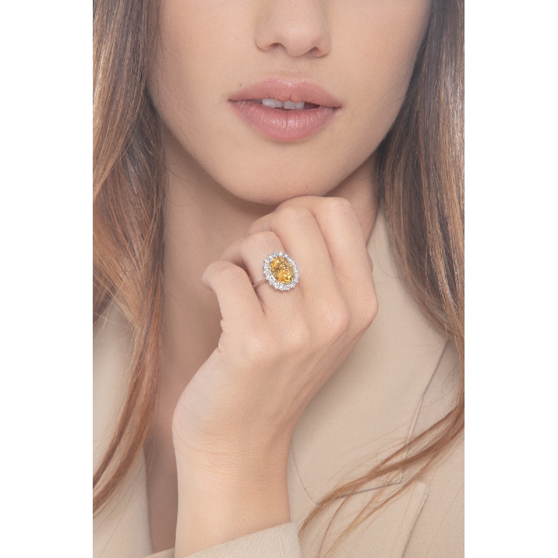 Citrine and diamonds halo ring in 18kt white gold Citrine and diamonds halo ring in 18kt white gold