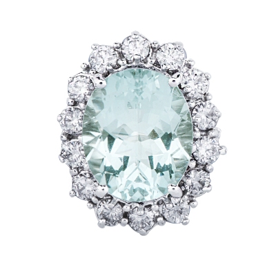 Halo ring with diamonds and aquamarine in 18kt white gold