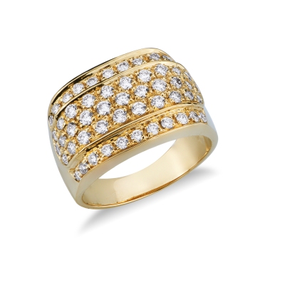 Wide band diamond ring in 18kt yellow gold