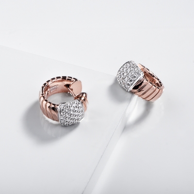 Tubogas oval earrings with diamonds in 18kt rose gold
