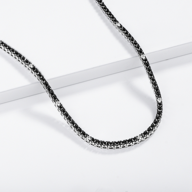Black and white diamond tennis necklace in 18kt white gold 