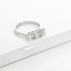 Trilogy Ring 18k White Gold with Diamonds
