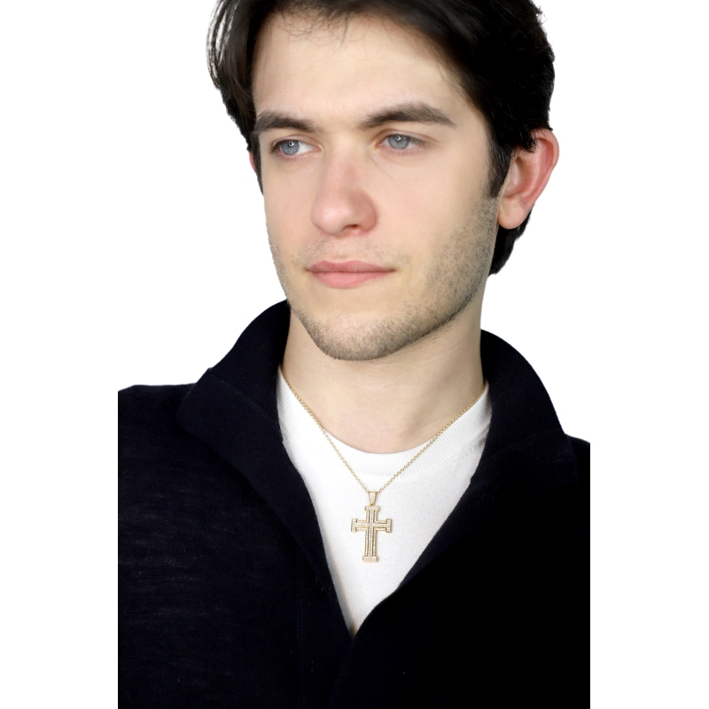 Diamond pave cross pendant in 18kt yellow gold