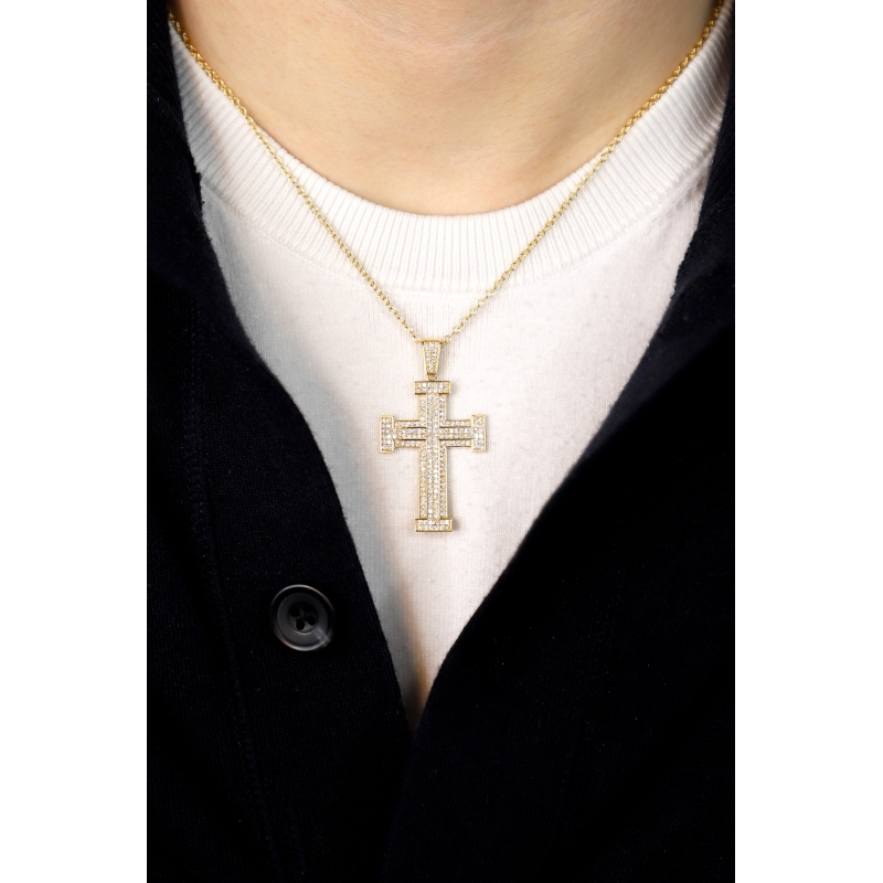 Diamond pave cross pendant in 18kt yellow gold