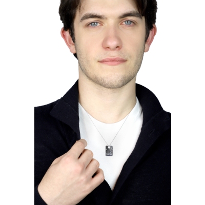 18k white gold necklace with pavè black diamonds pendant