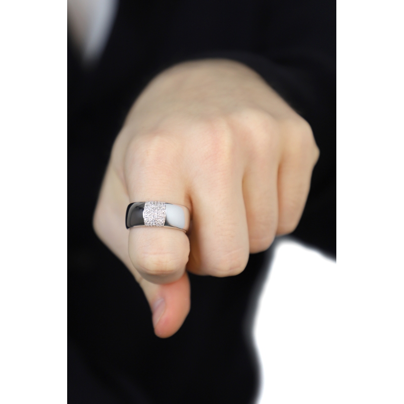 18k white gold band ring men with diamonds