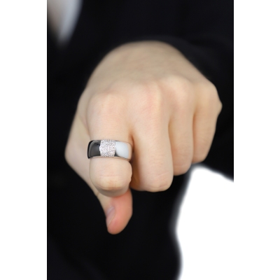 18k white gold band ring men with diamonds