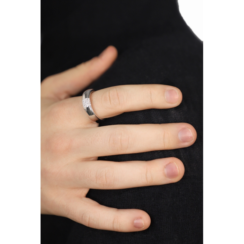 Band ring in white gold 18k with diamonds