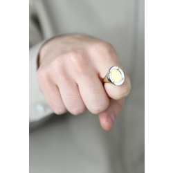 Men nautical signet oval ring in 18kt gold 2