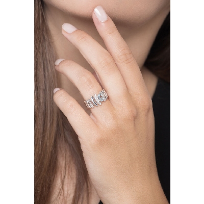 White gold 18k irregular band ring with aquamarine and diamonds