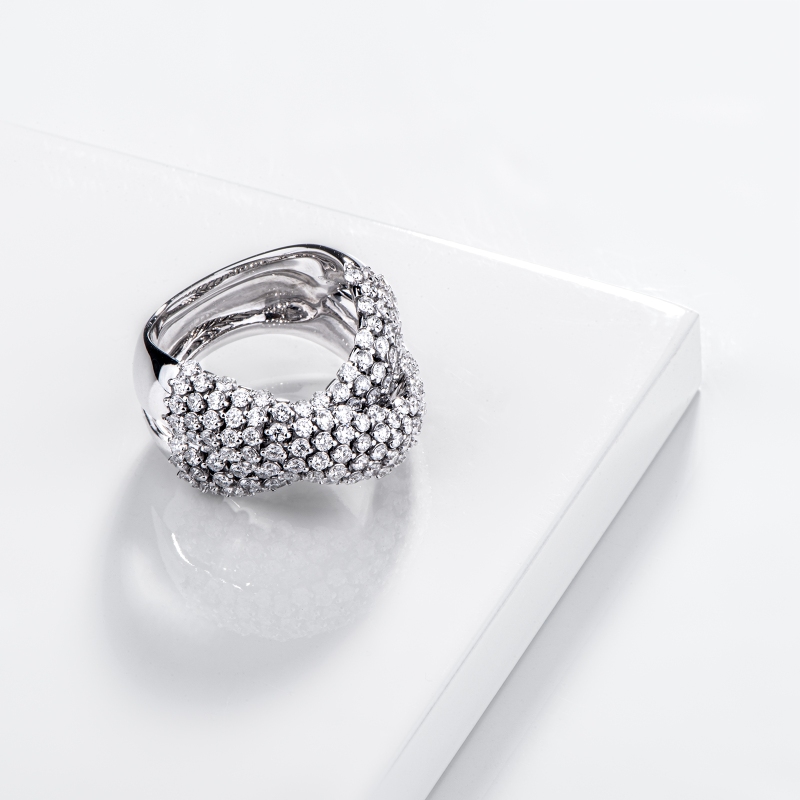 Band ring in white gold 750 with diamonds