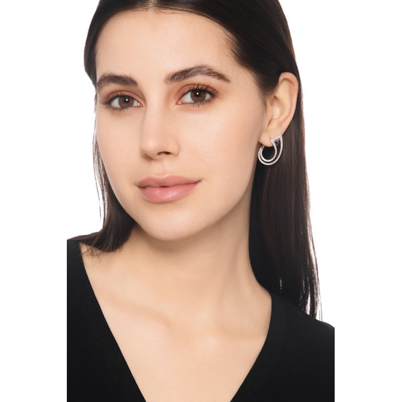 18k white gold earrings with blue sapphires and diamonds